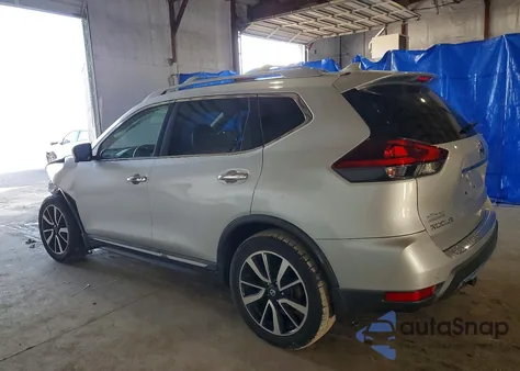 2019 Nissan Rogue S z USA, uszkodzony, nr VIN 5N1AT2MV8KC795602
